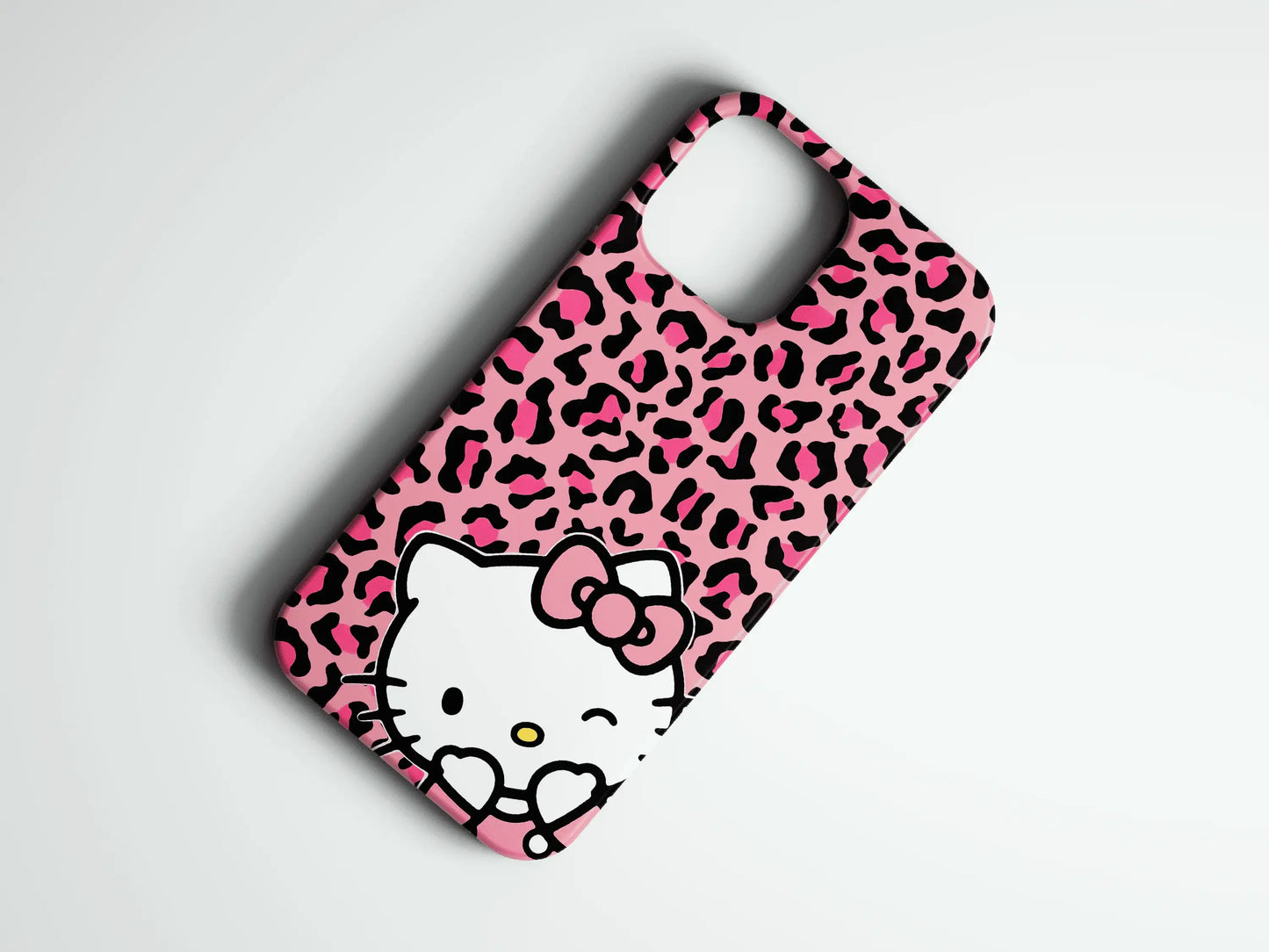 Pembe leopard desenli, sevimli kedi figürlü telefon kılıfı görseli