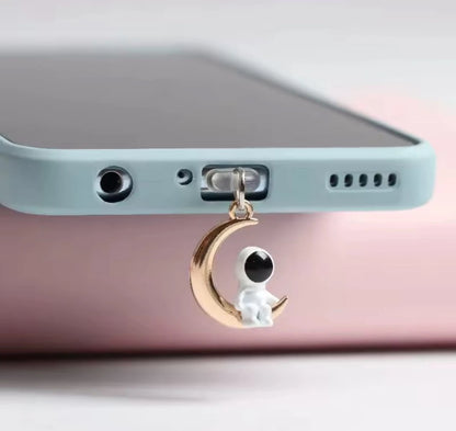 Şarj Girişi Toz Koruyucu Figürler / İPhone Ve TYPE-C Uyumlu